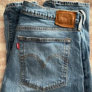 Levi’s Wedgie Jeans